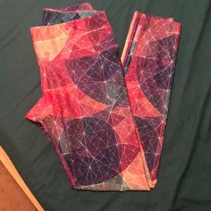 Geo yoga pants